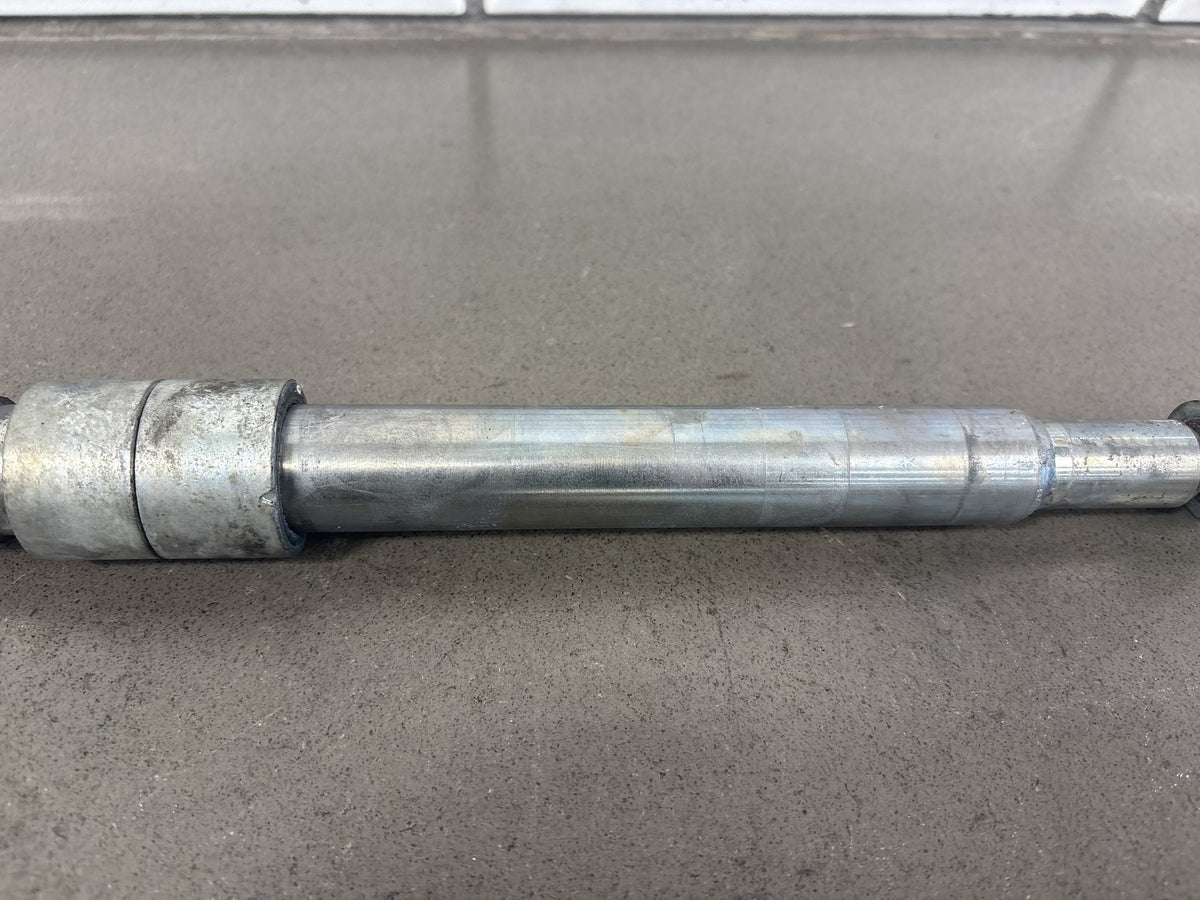 00-06 Harley Road King FLHR FLHRI FLHRCI FLHRS Front Axle Silver OEM 43364-00