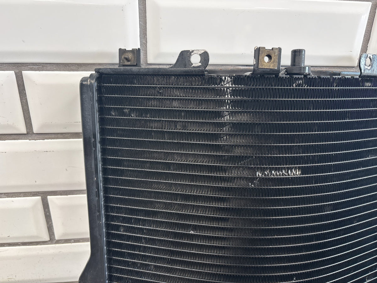 1990-1993 Kawasaki Ninja ZX-11 ZX1100C Radiator OEM 39060-1094