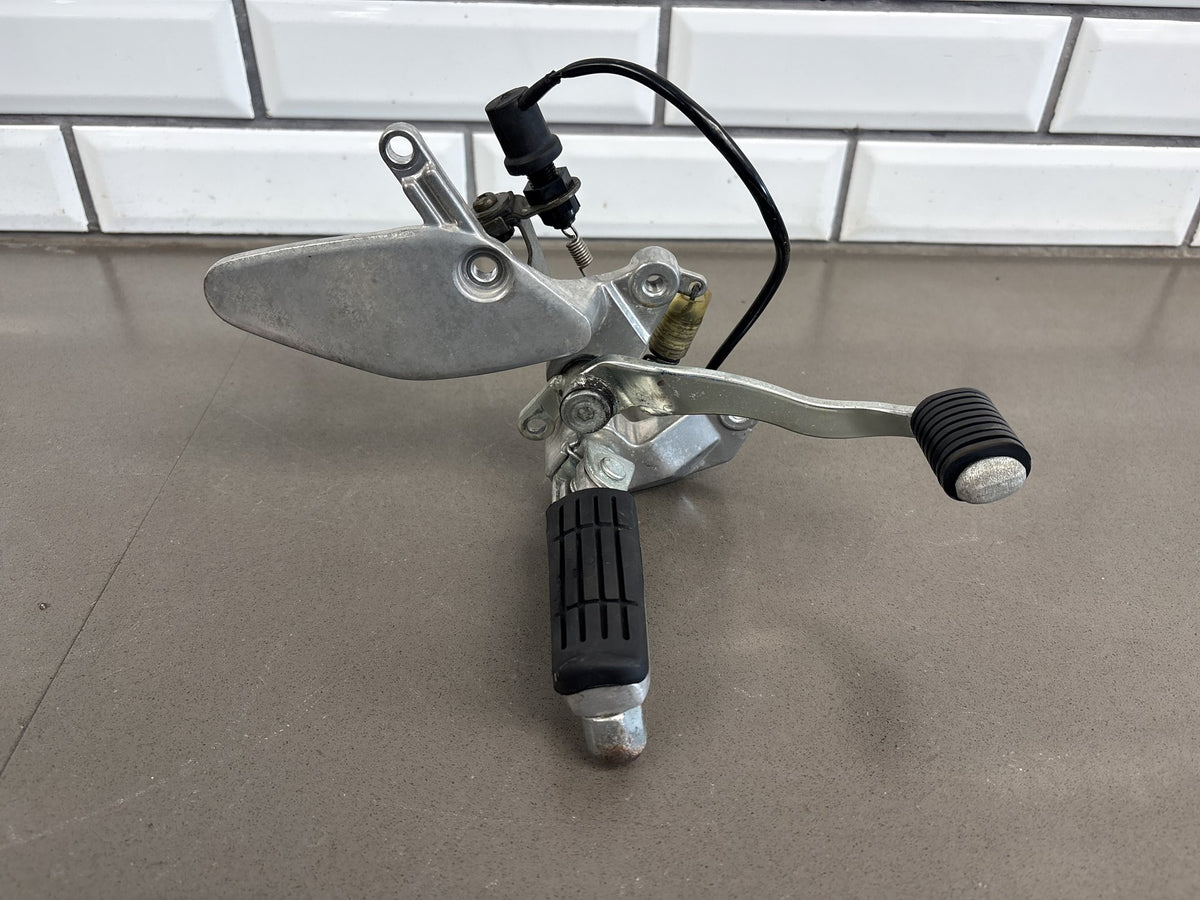 1999-2007 Yamaha YZF600R Pair Left Right Rearsets Shift Lever Brake Pedal OEM