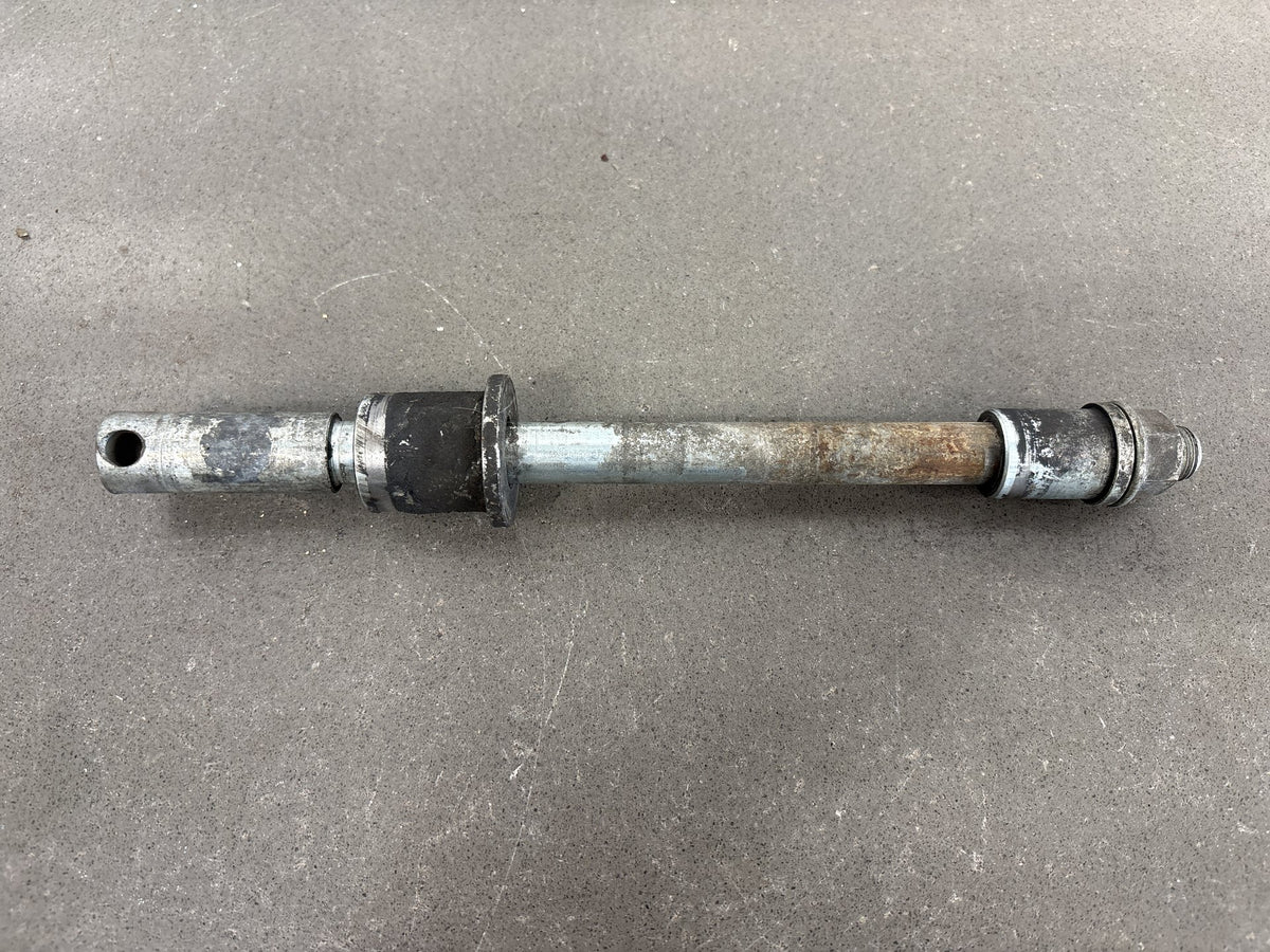 1983 Kawasaki GPZ750 ZX750A Front Axle with Spacers OEM