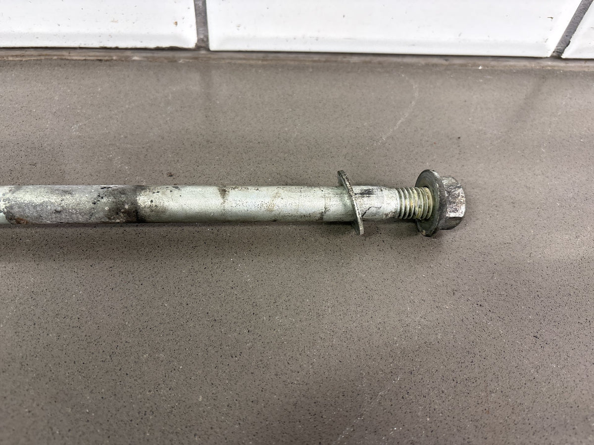 00-06 Harley Heritage Softail FLSTC FLSTCI Swingarm Pivot Shaft OEM 47610-00