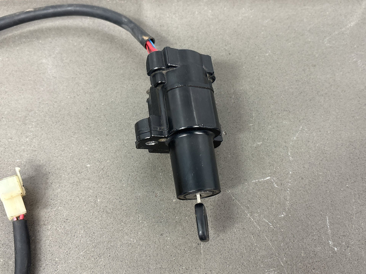 2002 Honda Interceptor 800 VFR800 Ignition Switch W/ Key And Wiring Pigtail OEM