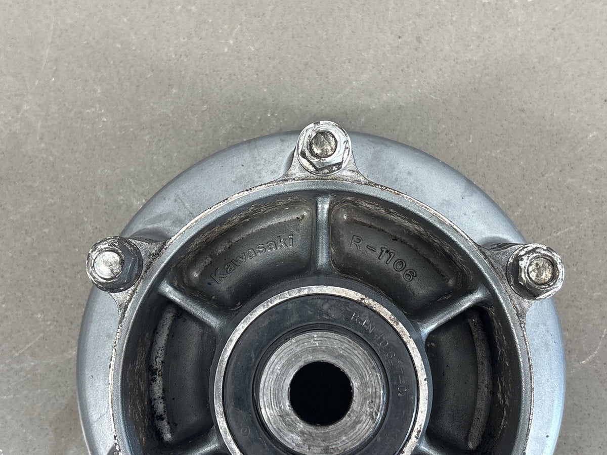 1990-1993 Kawasaki ZX-11 ZX1100C Rear Sprocket Carrier Coupling OEM 42033-1133
