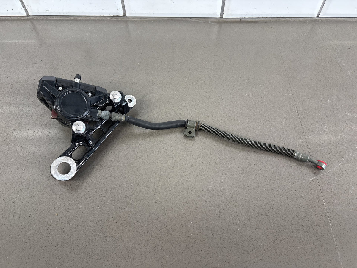 1999-2007 Yamaha YZF600R Rear Brake Caliper w/ Bracket Hose Pads Sumitomo OEM