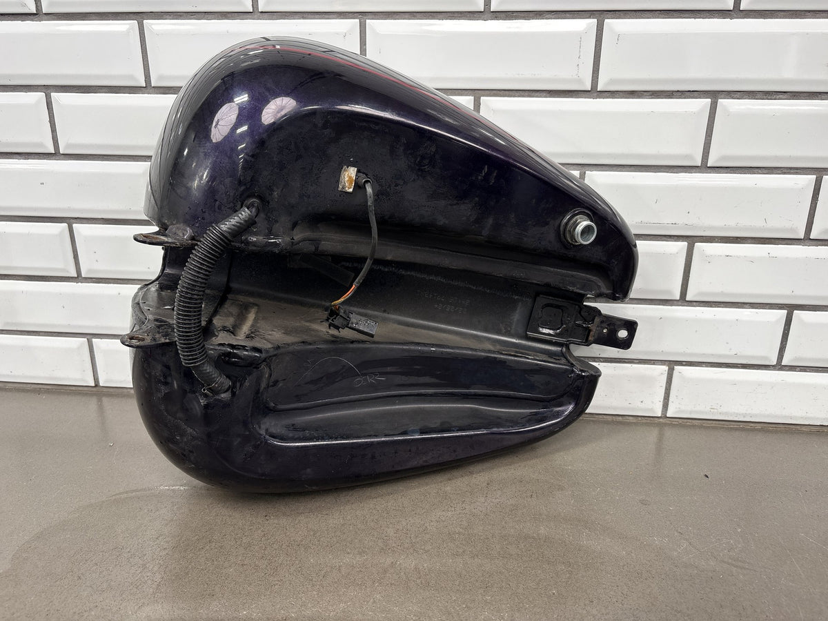 01-05 Harley Heritage Softail FLSTC FLSTCI Fuel Tank 5 Gallon OEM 61625-01D Dent