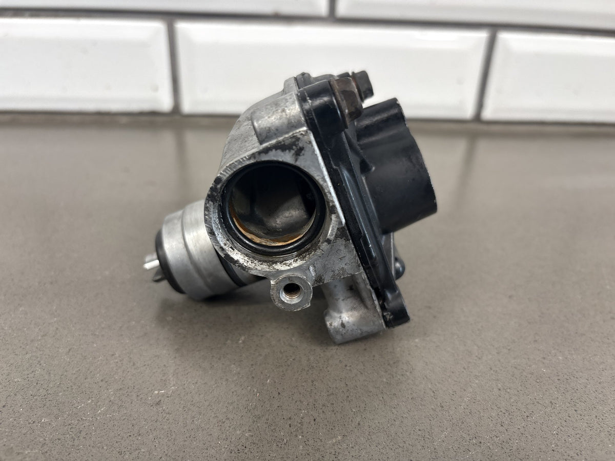 1990-1993 Kawasaki Ninja ZX-11 ZX1100C Water Pump OEM 49044-1062