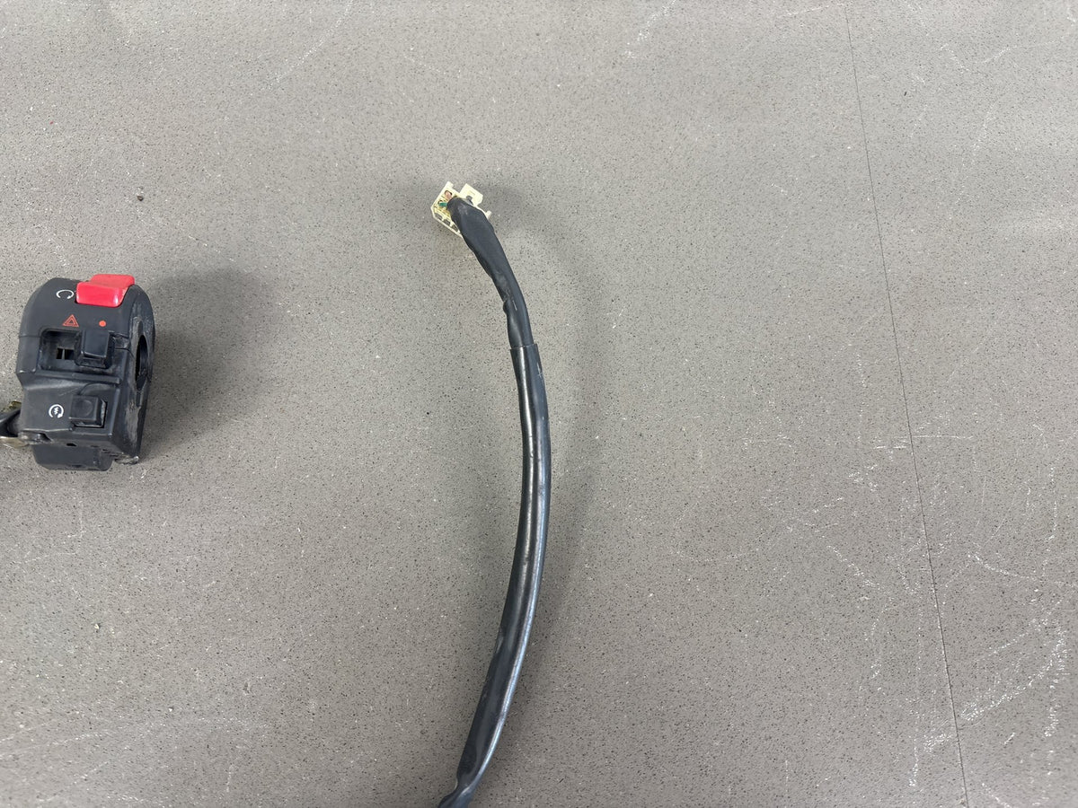 2006 Yamaha FJR1300A Right Handlebar Switch Kill Start Black OEM 3P6-83963-00-00