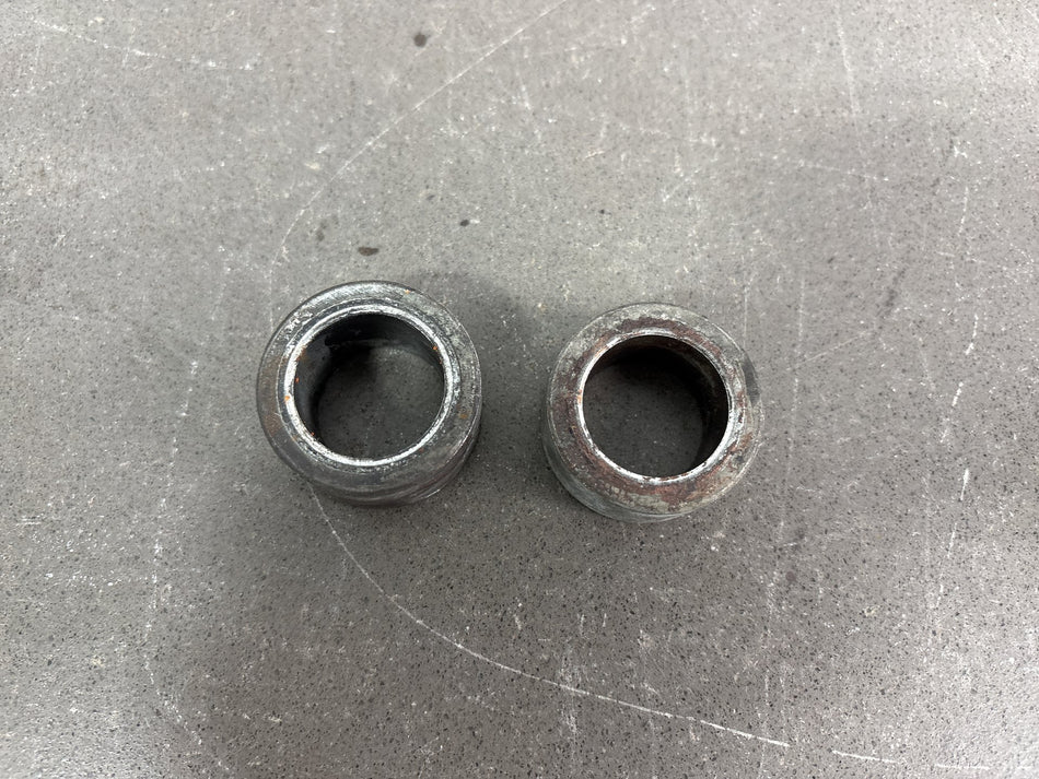 06-07 Harley Dyna FXD FXDB FXDC FXDL OEM Front Axle Spacer Set 40940-06 40936-06