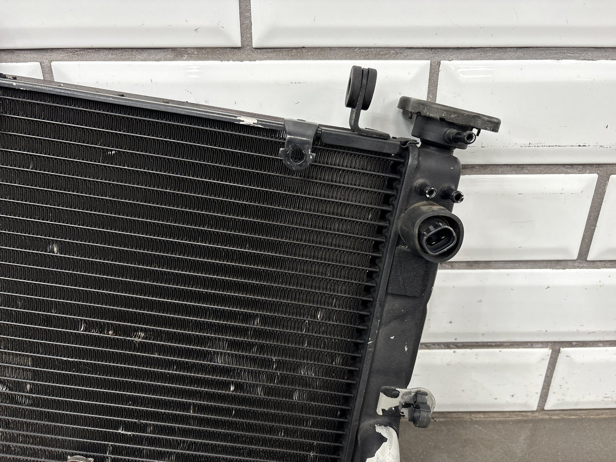 1999-2002 Yamaha YZF-R6 YZFR6 5EB Aluminum Radiator Cooling Core OEM