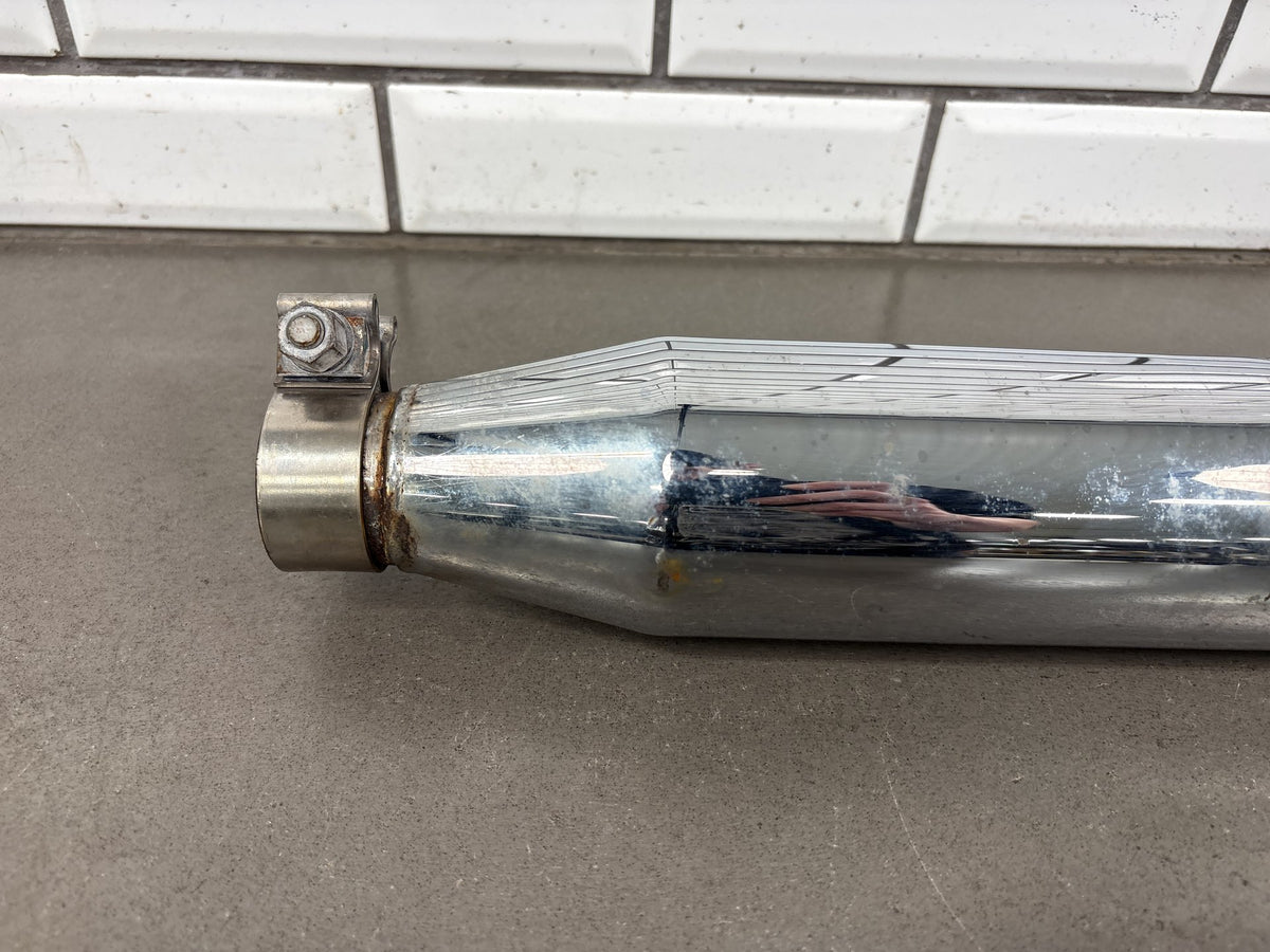 2006 Harley-Davidson FXDI Dyna Right Muffler Exhaust Pipe OEM