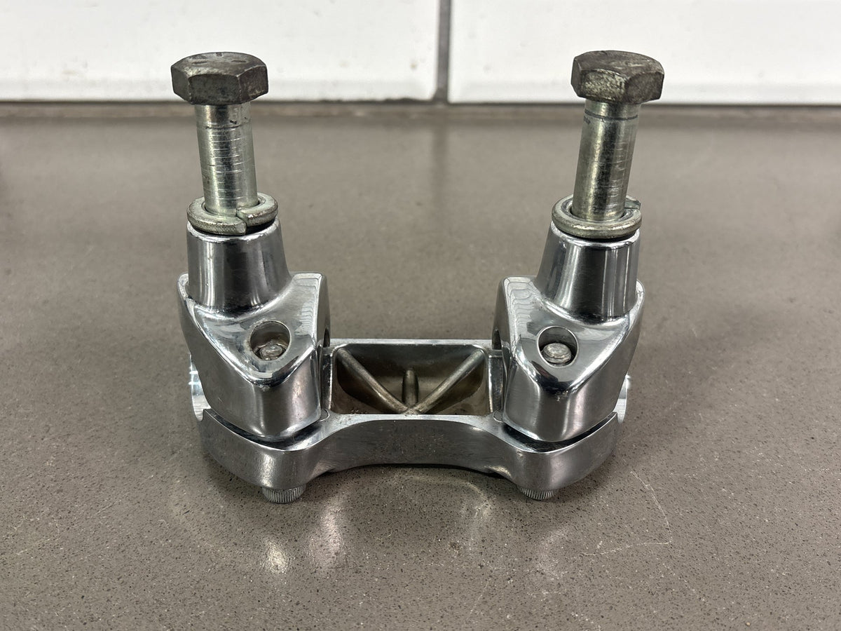 01-06 Harley Davidson Heritage Softail OEM Handle Bar Risers Chrome