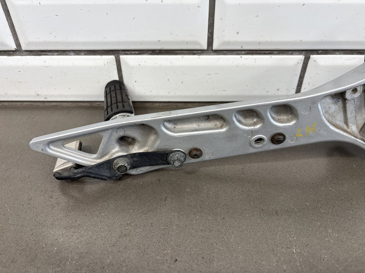 2006-2011 Yamaha FJR1300A Rearsets Brackets Pair Shift Lever Brake Pedal Silver