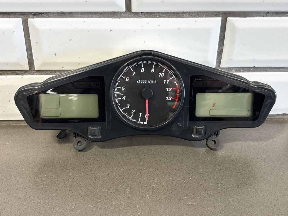 2002 Honda VFR800 Interceptor Gauge Cluster Speedometer Tachometer OEM