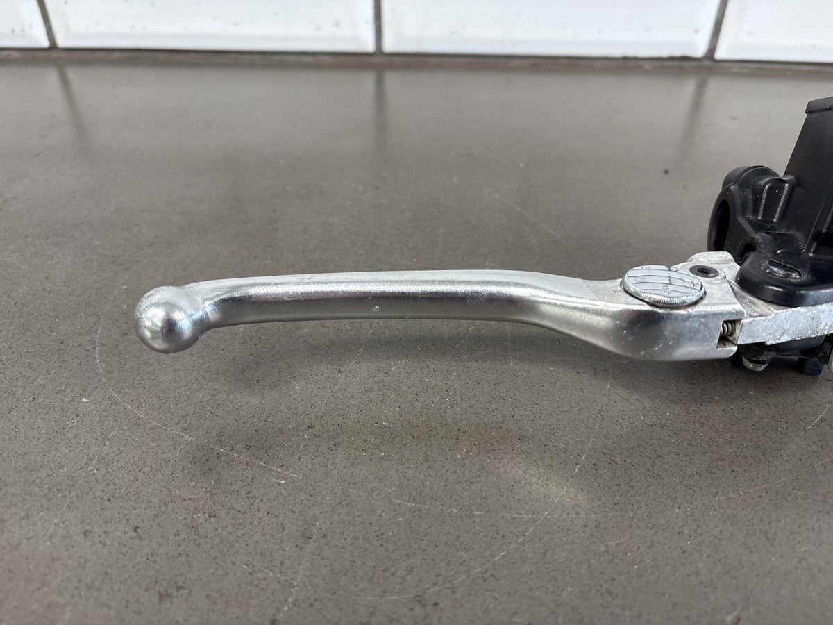 2006-2011 Yamaha FJR1300 Front Brake Master Cylinder Lever OEM 3P6-W2587-10-00