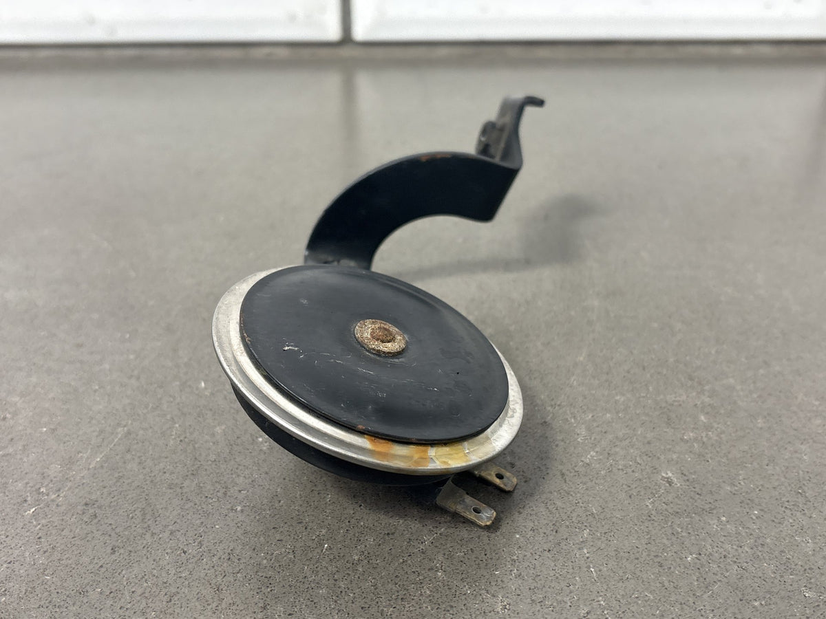 03-09 Suzuki SV650 SV650S Horn OEM 38500-17G00 38500-17G10
