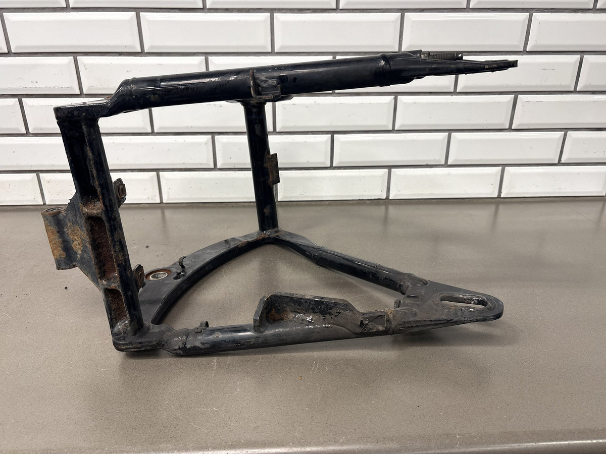 00-06 Harley Heritage Softail Classic FLSTC FLSTCI Rear Swingarm OEM 47573-00A