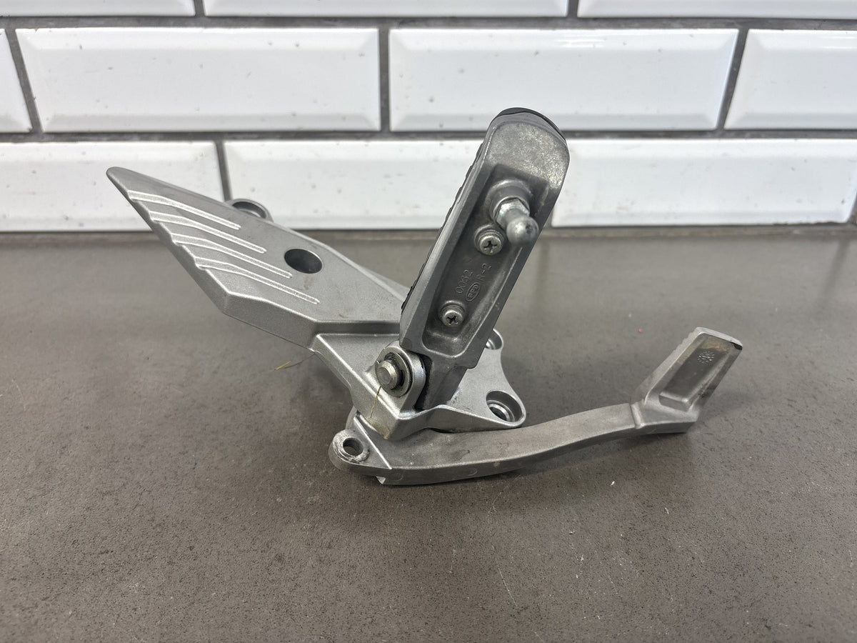 2010-2014 Kawasaki Concours 14 ZG1400 Front Footpeg Brackets Pair Brake Pedal