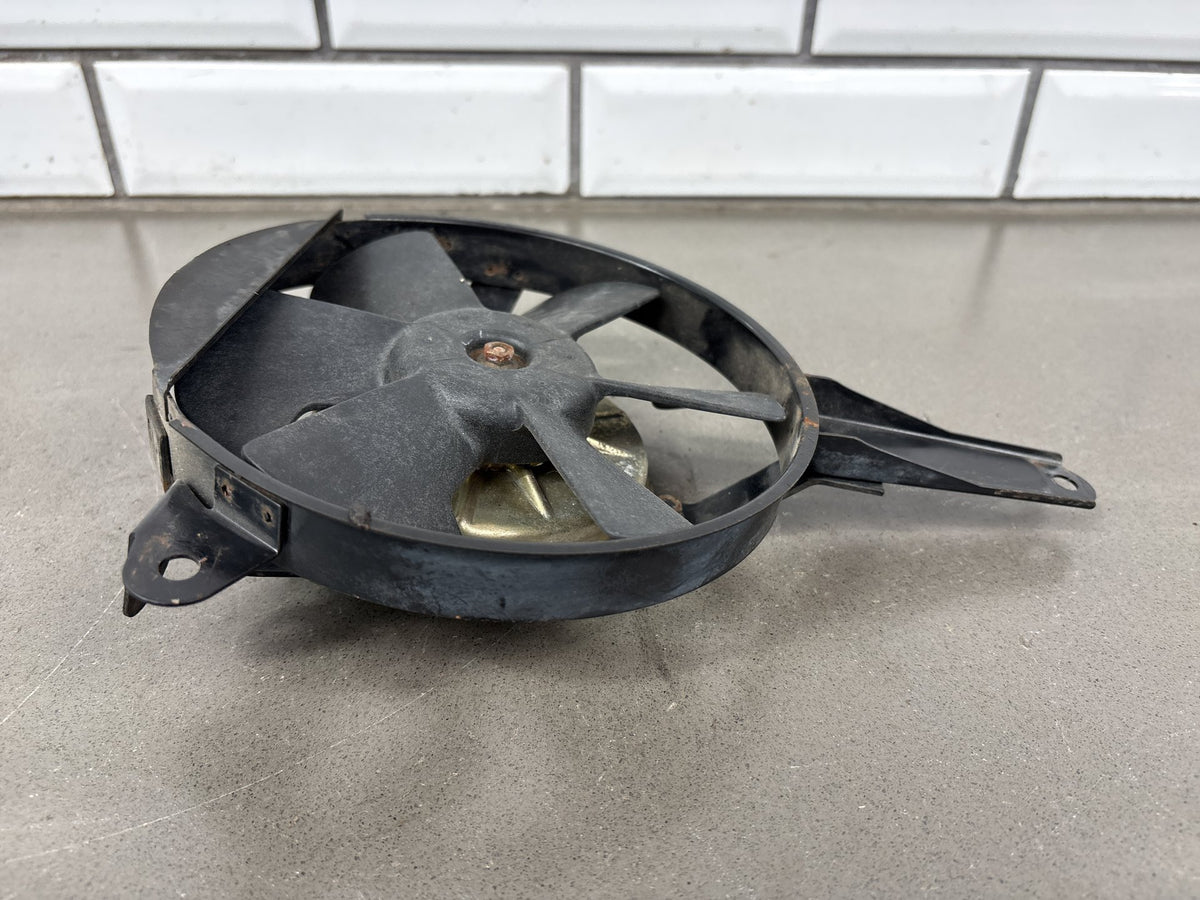 1999-2002 Yamaha YZF-R6 YZFR6 5EB Radiator Cooling Fan Motor Shroud OEM