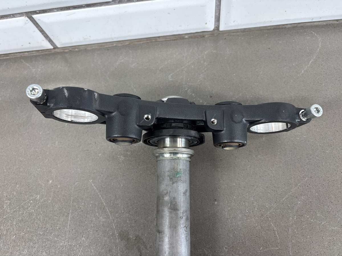 17-25 Kawasaki Ninja 650 EX650 Upper Lower Triple Tree Steering Stem (Black)