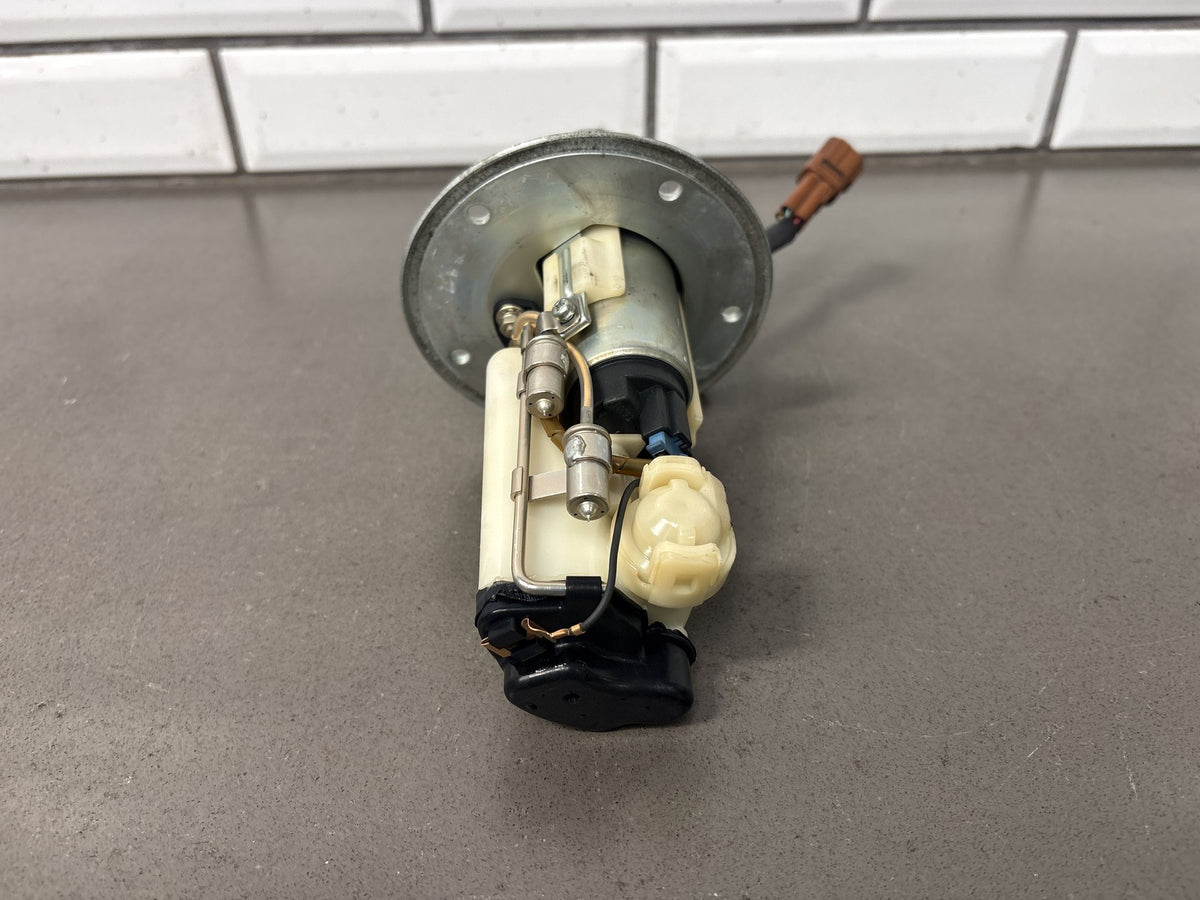 05-07 Suzuki SV650 SV650S Fuel Pump Assembly OEM 15100-16G00