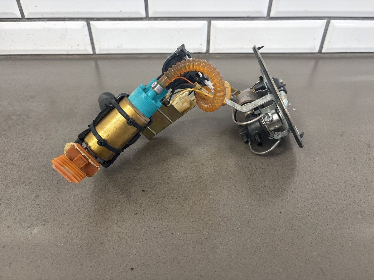 02-05 Harley Road King FLHRI FLHRCI FLHRSI Fuel Pump Sender Module OEM 75127-02C
