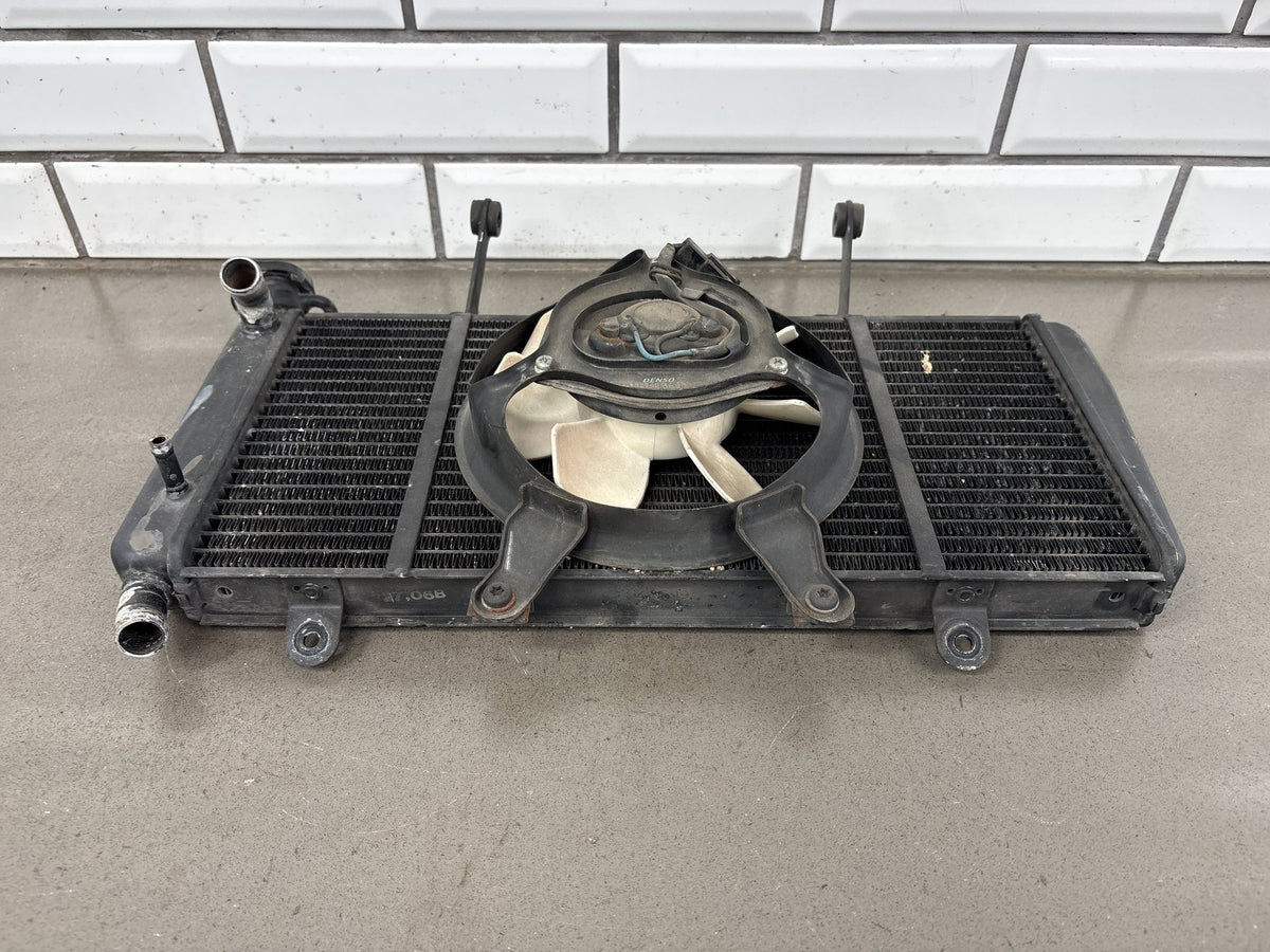 2005-2010 Triumph Sprint ST 1050 Radiator Assembly with Cooling Fan