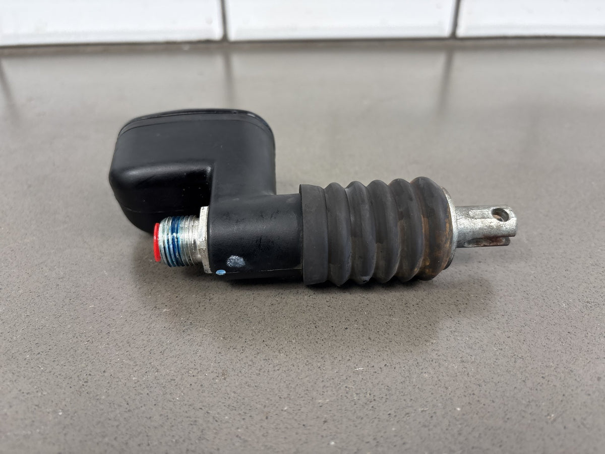 1999-2004 Harley Road King FLHRCI Rear Brake Master Cylinder Black OEM 41755-99B