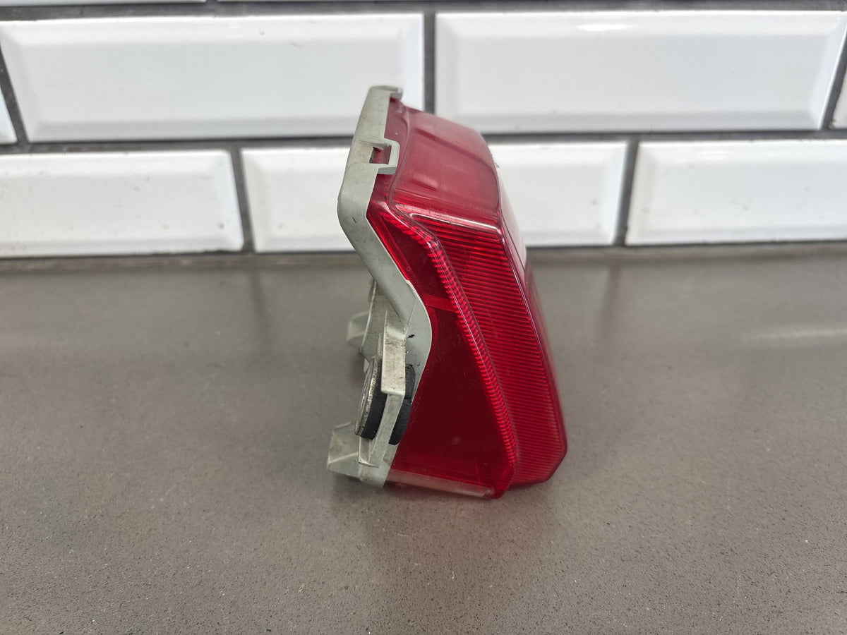 1990-1993 Kawasaki Ninja ZX-11 ZX1100C Tail Light Lamp Assembly OEM 23025-1200