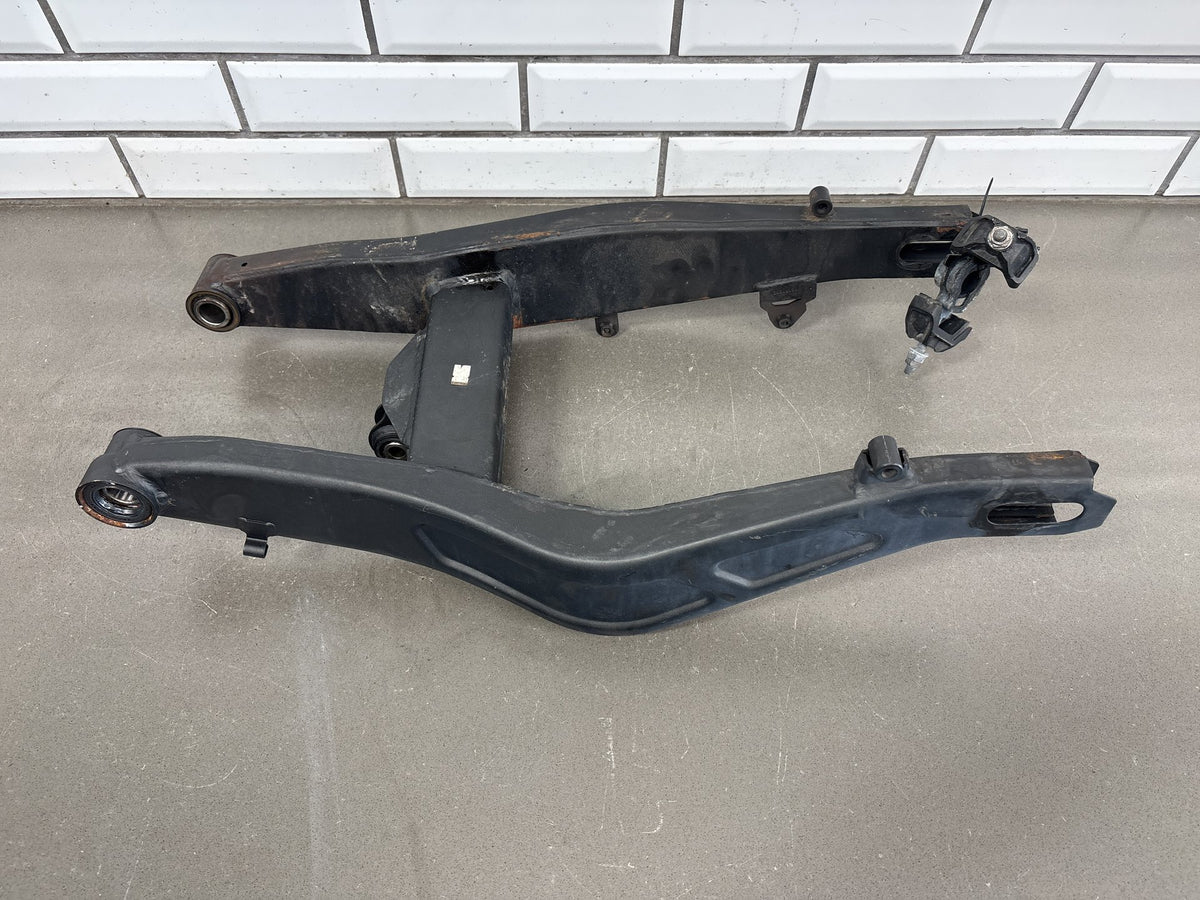 17-25 Kawasaki Ninja 650 EX650 Rear Swingarm Swing Arm Black OEM 33001-0663