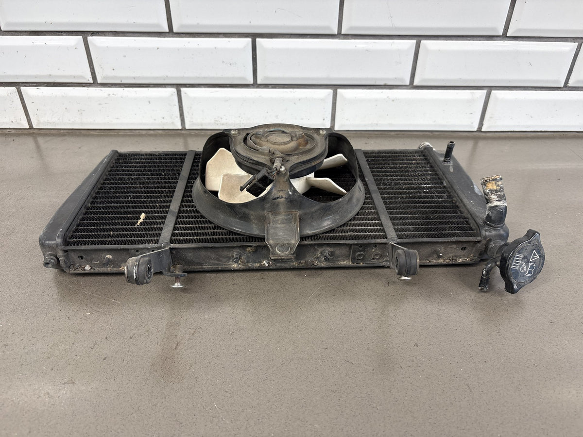 2005-2010 Triumph Sprint ST 1050 Radiator Assembly with Cooling Fan