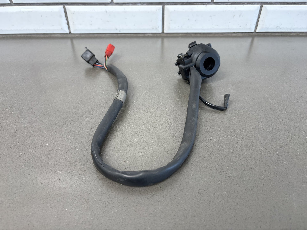 2002-05 Honda VFR800 Interceptor Left Handlebar Switch OEM 35020-MCW-A00