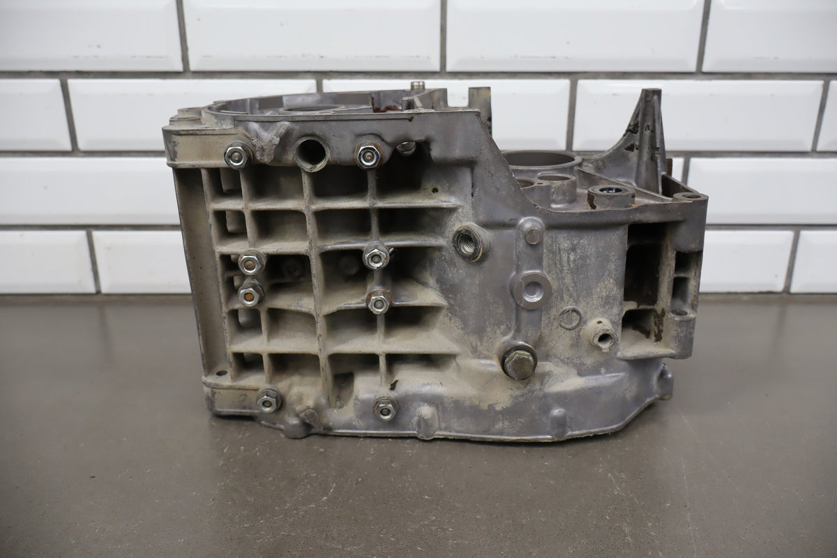 1973-1975 Yamaha RD350 RD250 R5 Crankcases OEM 278-15100-02-00