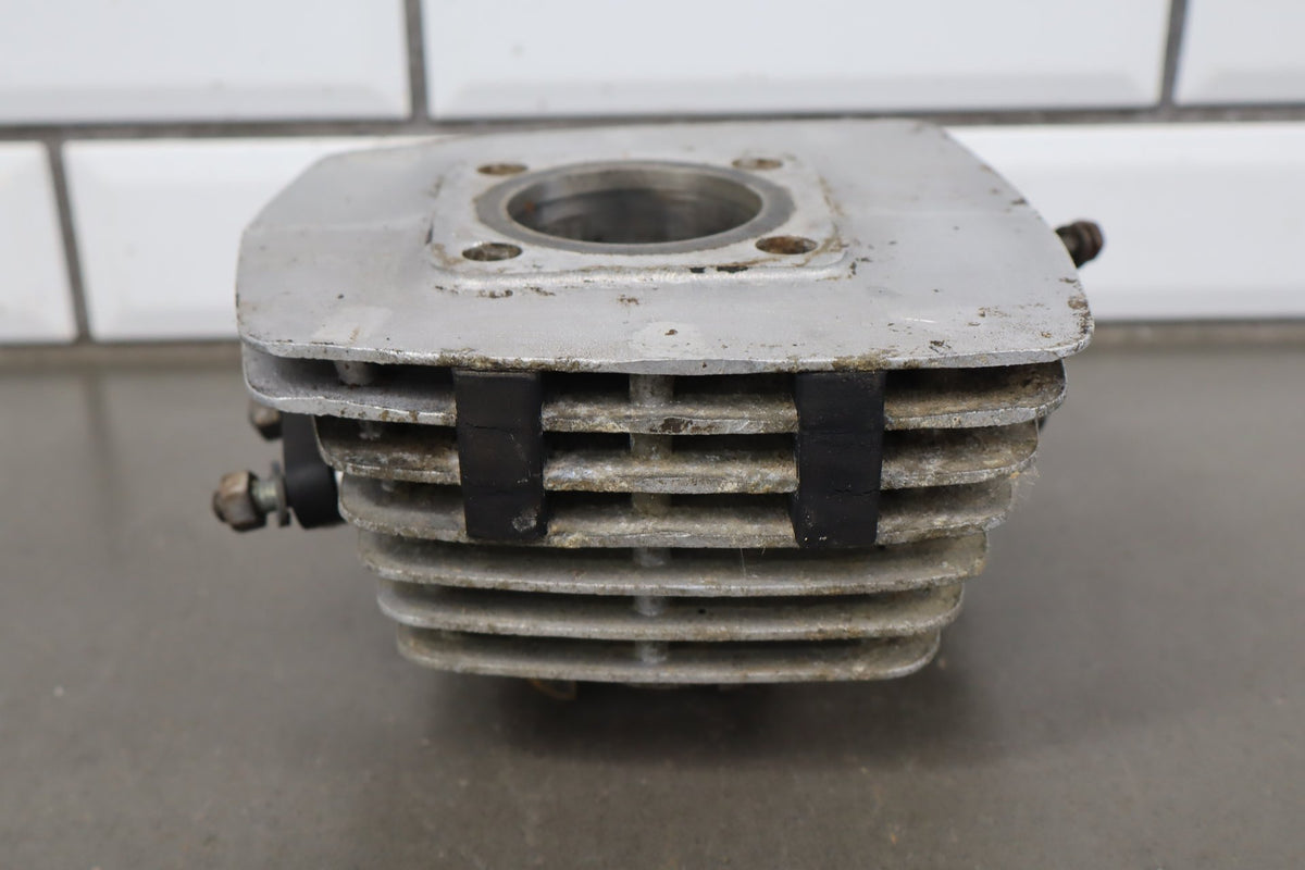 1973-1977 Suzuki RV125 Engine Motor Cylinder Head OEM 11210-27301