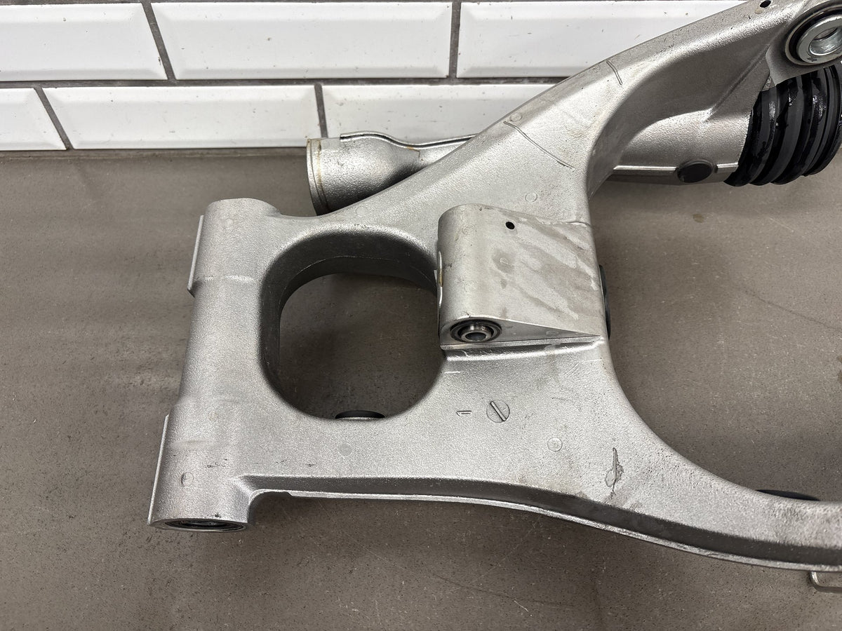 2010-2014 Kawasaki Concours 14 ZG1400 Swingarm 33001-0145