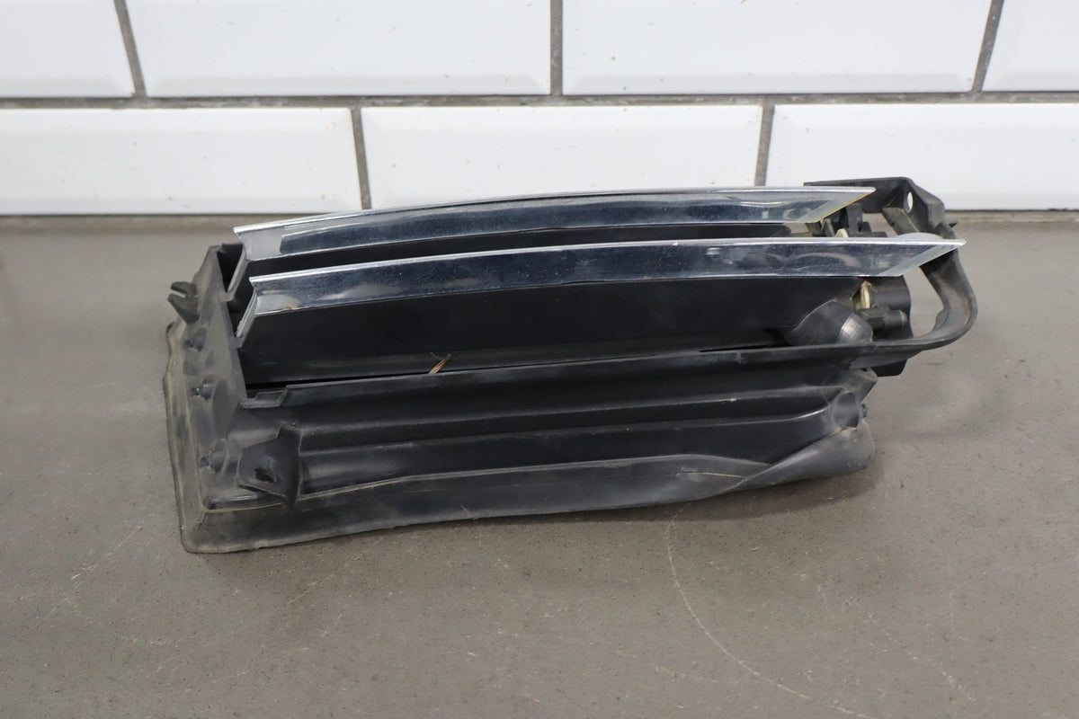12-15 Model S MS Front Right Bumper Active Louvre Shutter Grille 1007269-00-E
