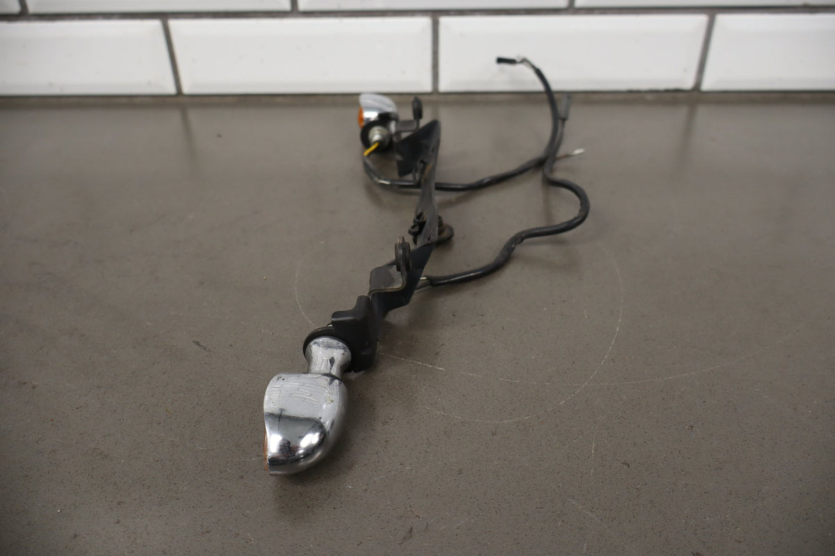 2001-03 Suzuki VL800 Volusia Front Turn Signal Set OEM with Bracket/Mount