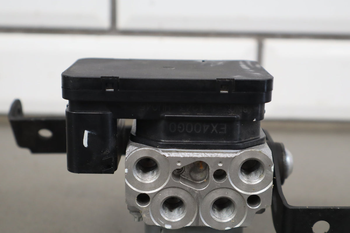 2018-2025 Kawasaki Ninja 400 ABS Pump 16082-0785
