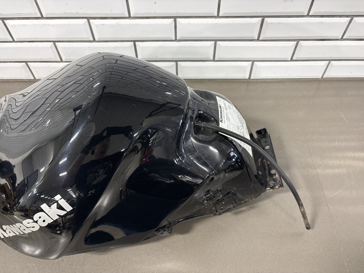 1992-1993 Kawasaki Ninja ZX-11 ZX1100C Fuel Gas Tank OEM 51003-5396-H8