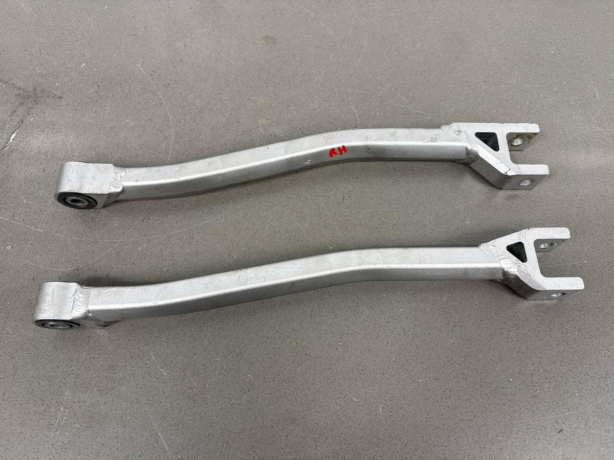 2010-2014 Kawasaki Concours 14 ZG1400 Swingarm 33001-0145