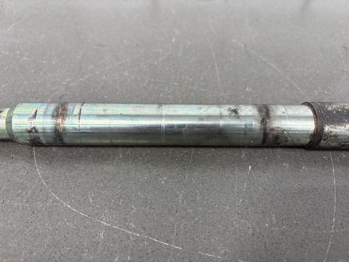06-07 Dyna Super Glide Street Bob Low Rider Harley Front Axle 40928-06